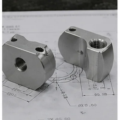 Single-flanged spacer